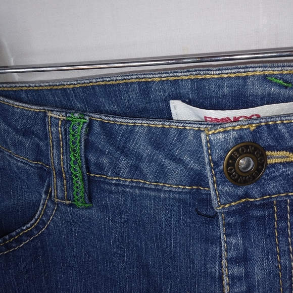 Bongo 5 Peace Sign Jeans Shorts - Picture 5 of 6